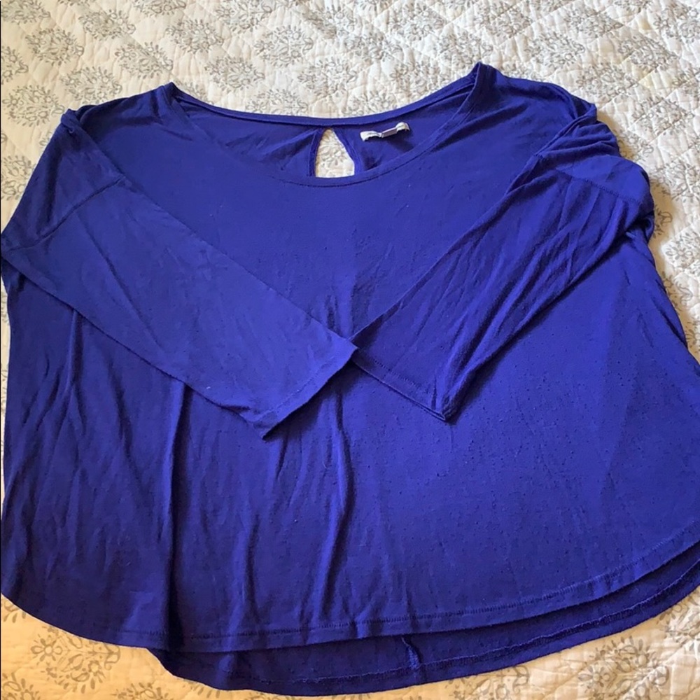 American eagle-cobalt blue flowy top